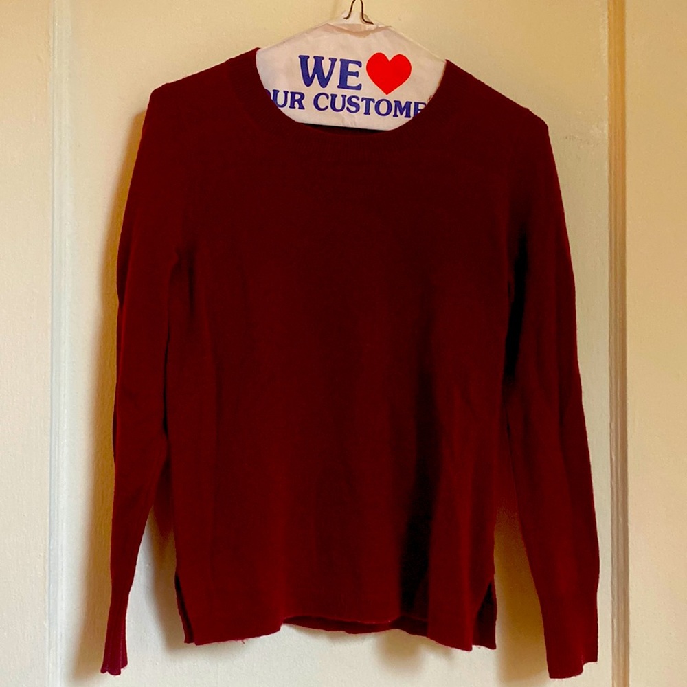 JCREW cashmere sweater in XS, burgundy